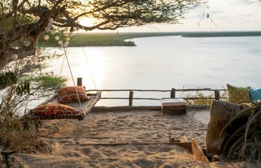 Kiwayu Lodge