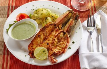 Trymid Bar & Restaurant