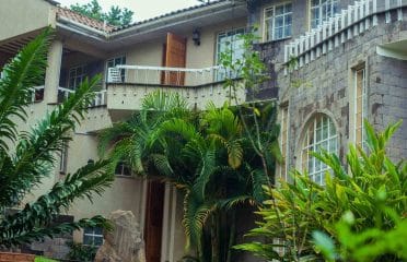 Adie’s Garden Suites