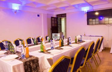 Mayy Lounge & Hotel